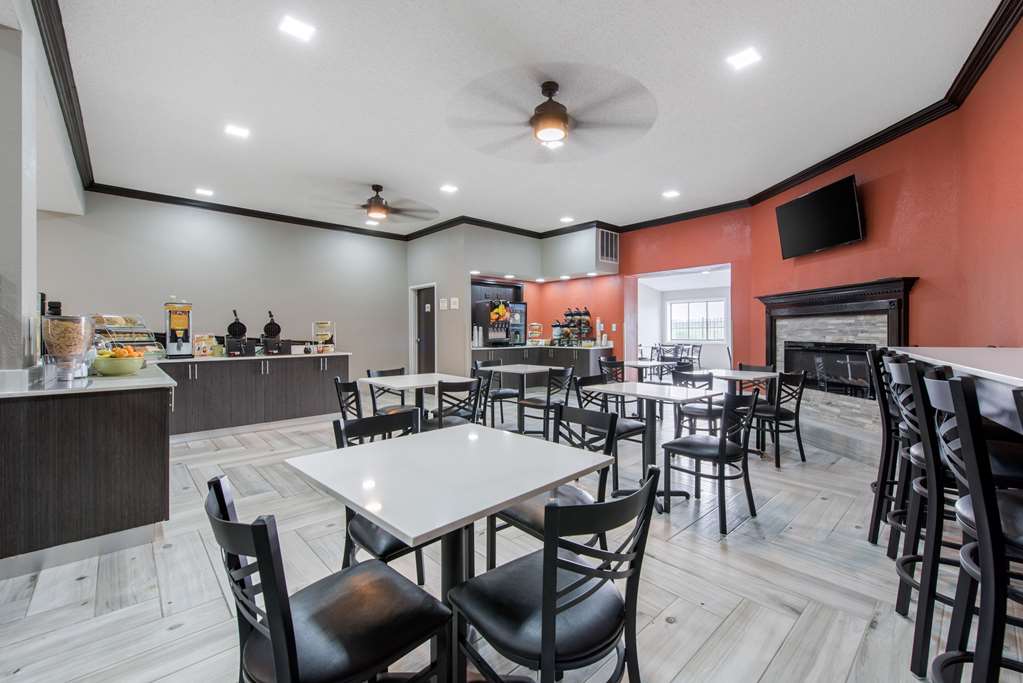 Quality Inn & Suites Brownsburg Indianapolis West - photo 37