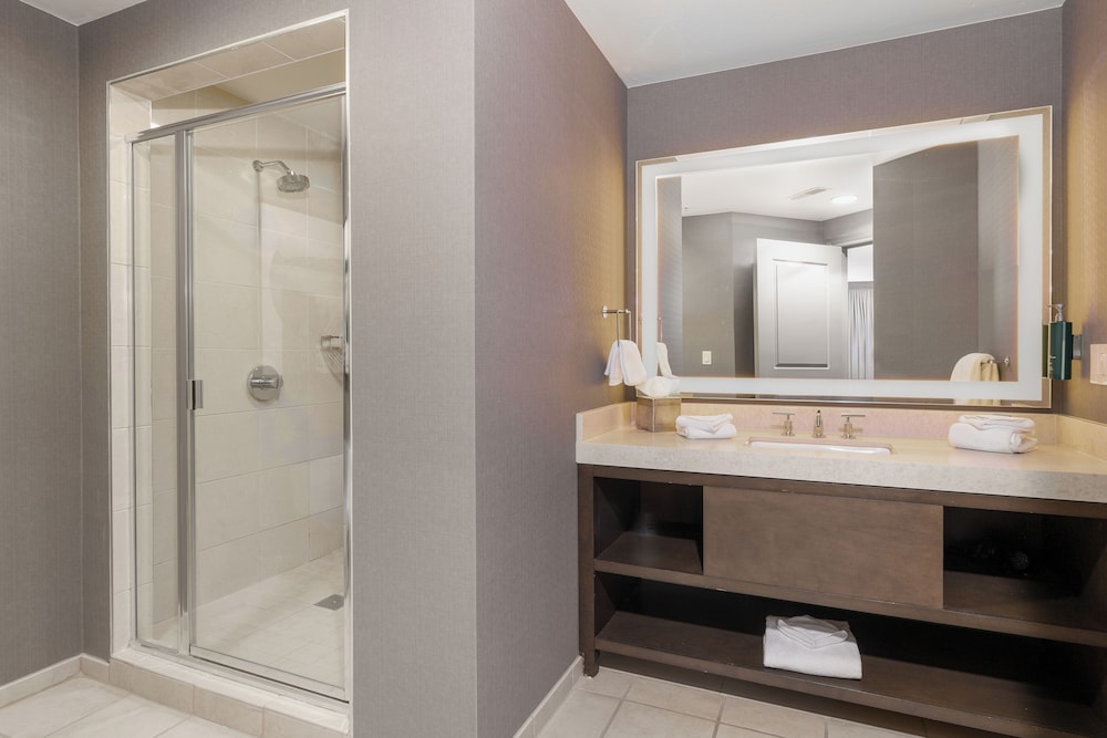 Hilton Promenade at Branson Landing - photo 64