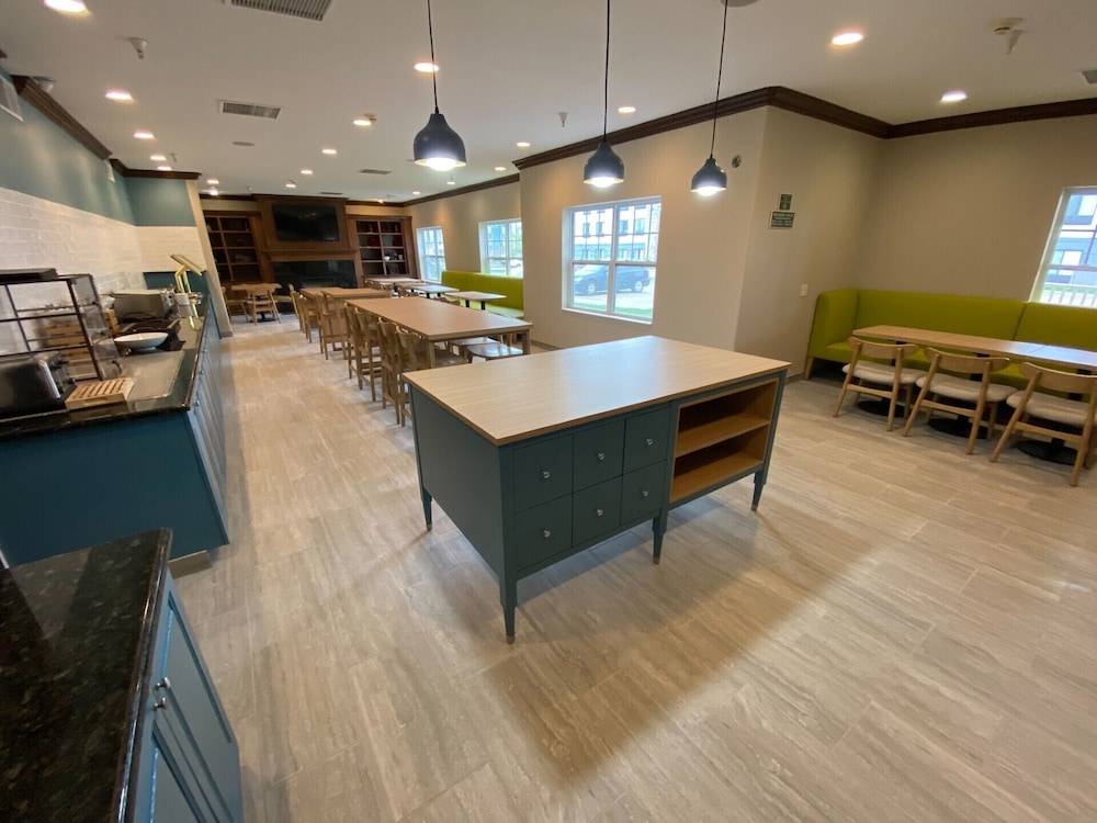 Country Inn & Suites by Radisson Champaign North IL - photo 22