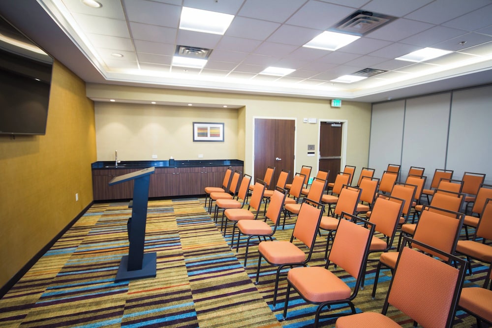 Fairfield Inn and Suites Denver Northeast Brighton - photo 23
