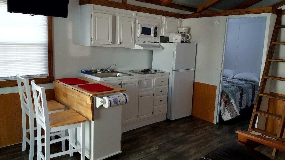 Old Wooden Bridge Resort & Marina — hotel in Big Pine Key