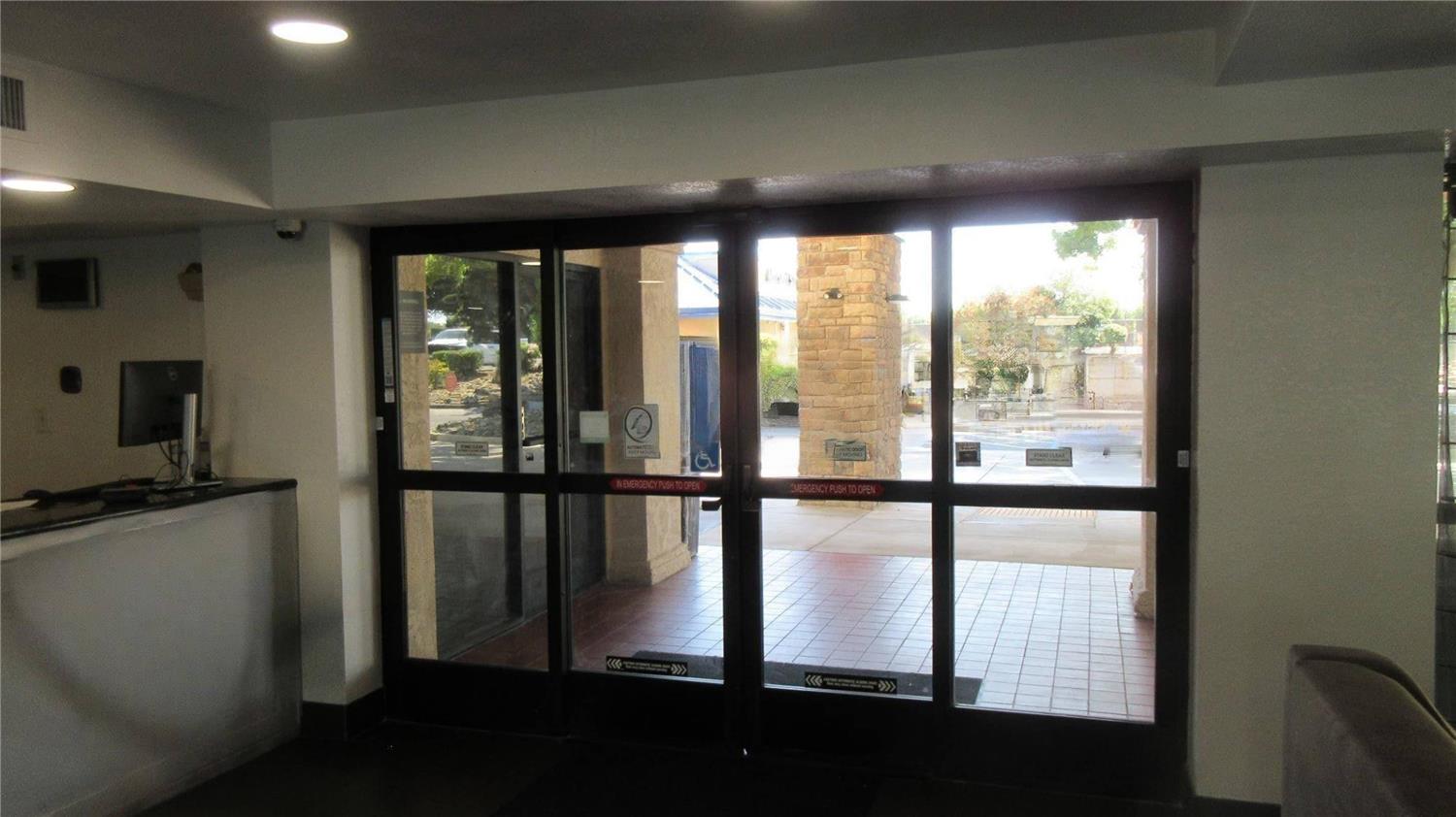 Rancho Cordova Inn - photo 11