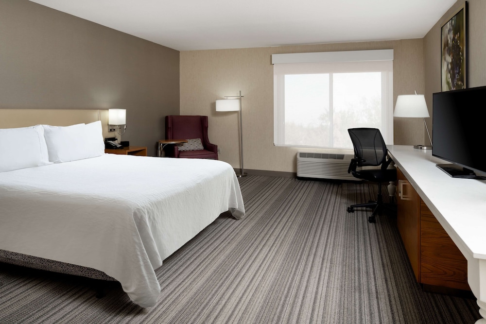 Hilton Garden Inn Roseville - photo 8