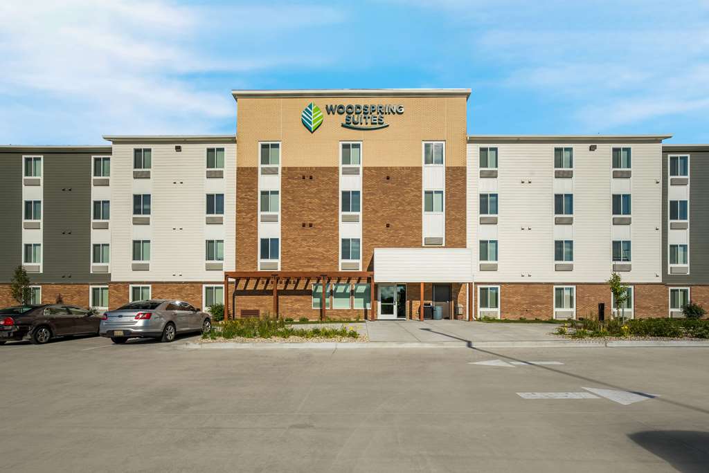 Woodspring Suites Milwaukee Menomonee Falls - photo 6