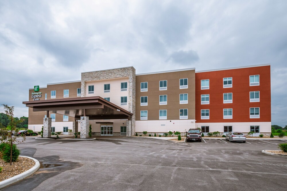 Holiday Inn Express & Suites South Bend Casino by IHG - photo 23