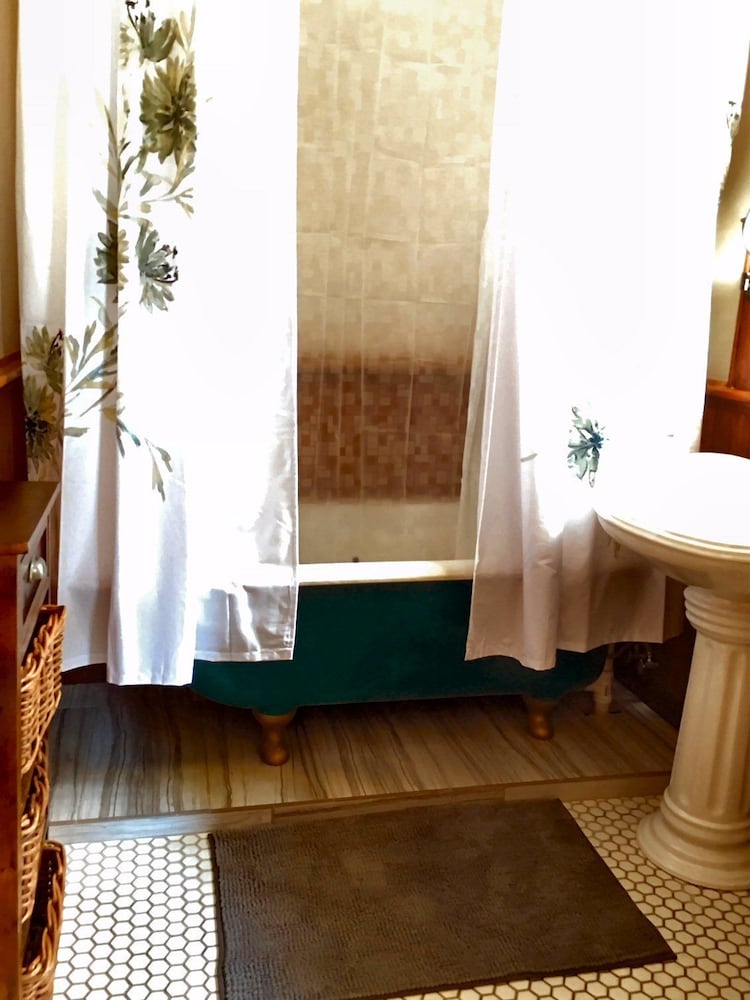 Three Danes Inn - photo 14