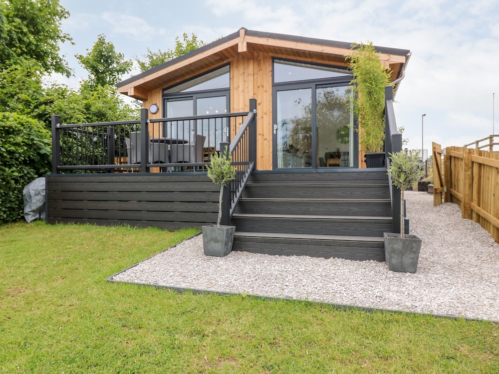 Eden Fields Lodge — 4-Star Luxury Hotel in Cupar, United Kingdom