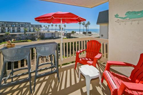 C212 Sand Tropez in Oceanside, United States