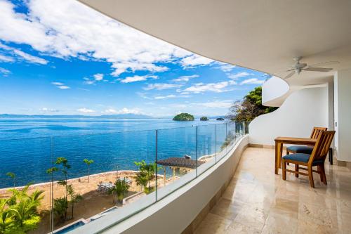 Blue Horizon 302 — 4-Star Luxury Hotel in Puerto Vallarta, Mexico