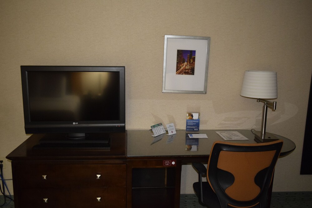 Landmark Inn Hartsville - photo 12