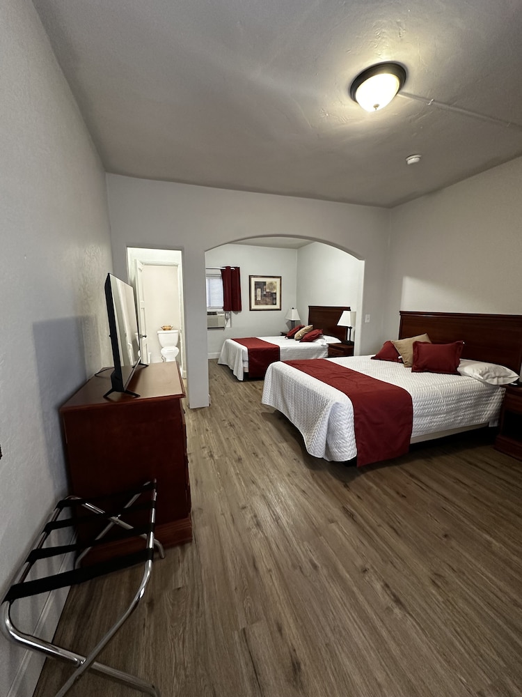 Arizona 9 Motor Hotel - photo 15