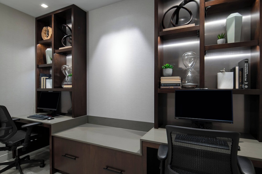 TownePlace Suites by Marriott Boston Medford - photo 25