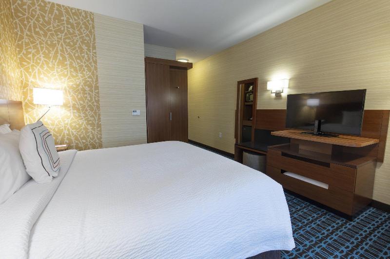 Fairfield Inn & Suites by Marriott Atlanta Woodstock - photo 45