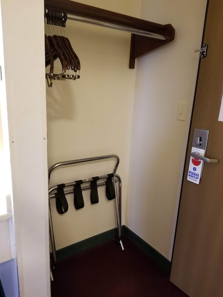 Bilmar Inn & Suites Dell Rapids Near Sioux Falls - photo 18