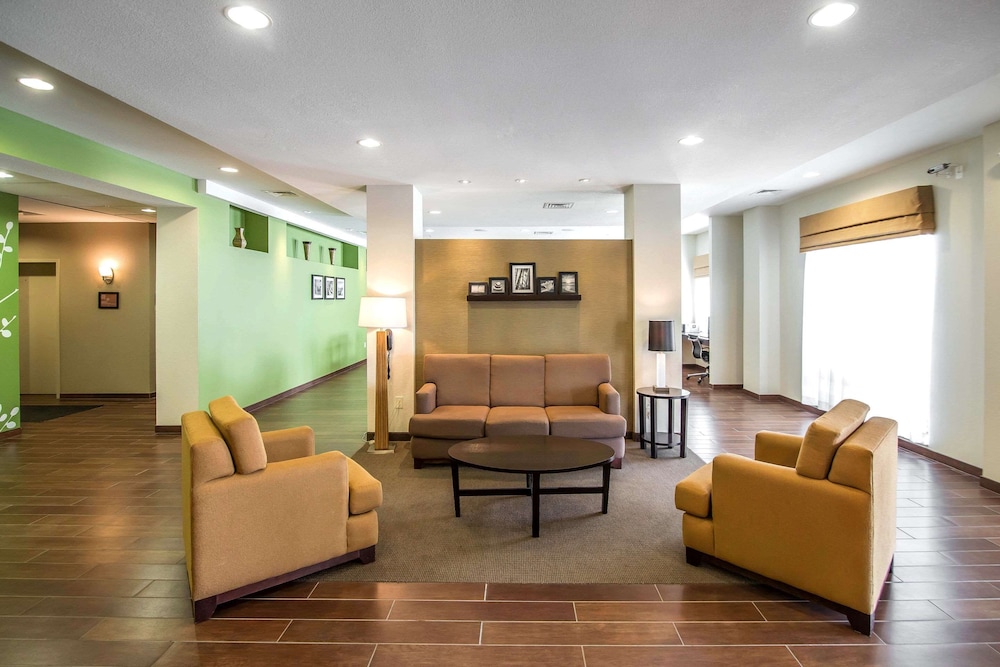 Sleep Inn & Suites Haysville Wichita South - photo 2