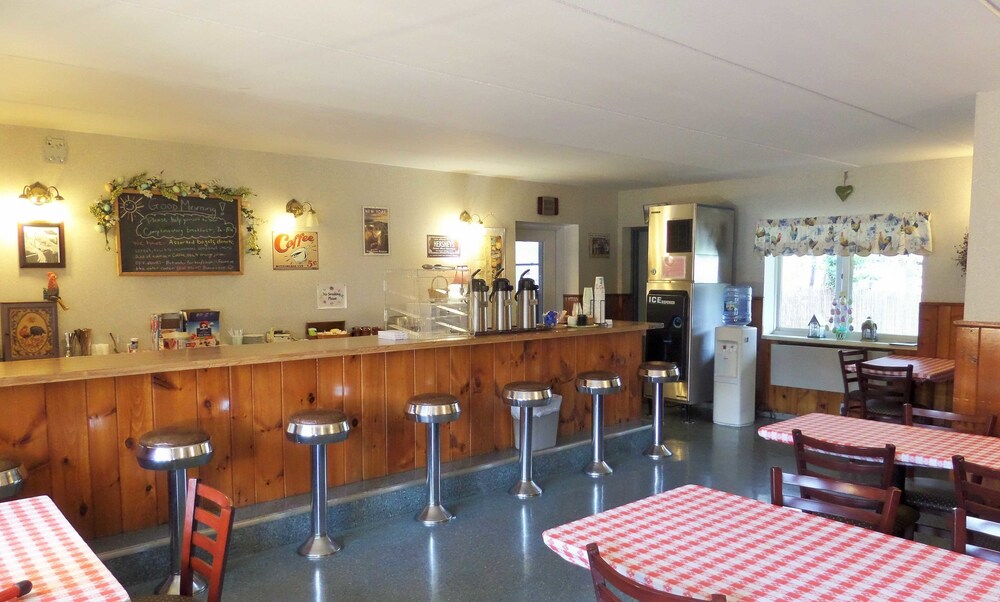 Roosevelt Inn of Hyde Park - photo 14