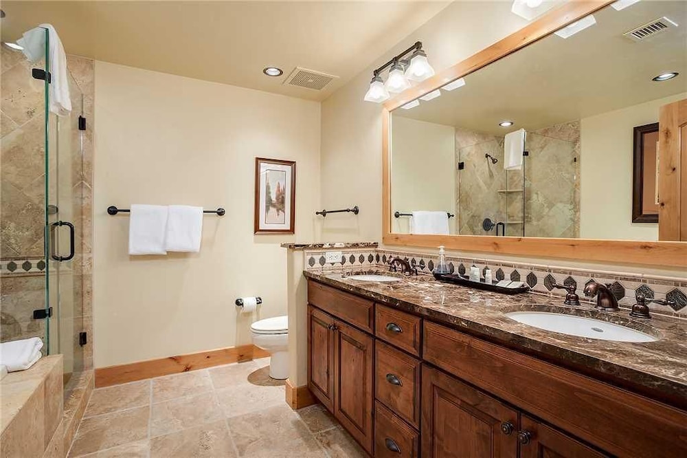 6112 Bear Lodge Trappeur's Crossing Apartment 3 — 4-Star Luxury Hotel in Steamboat Springs, United States