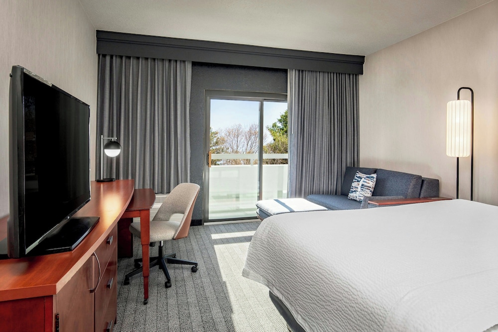 Courtyard by Marriott Boston Andover - photo 57
