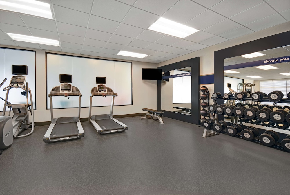 Hampton Inn & Suites Robbinsville - photo 33