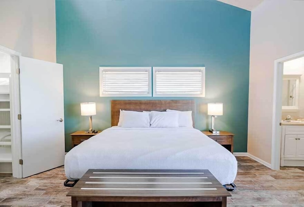 Sandpiper Beacon Beach Resort - photo 127