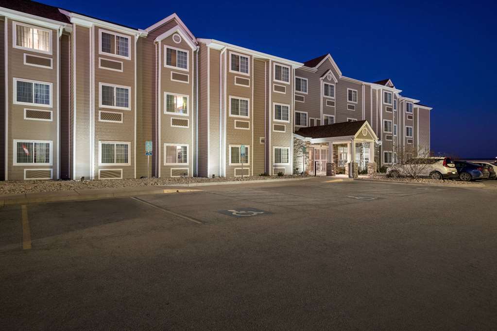 Microtel Inn & Suites by Wyndham Sweetwater - photo 5