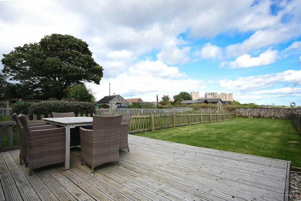 Dunford Cottage — 4-Star Luxury Hotel in Bamburgh, United Kingdom