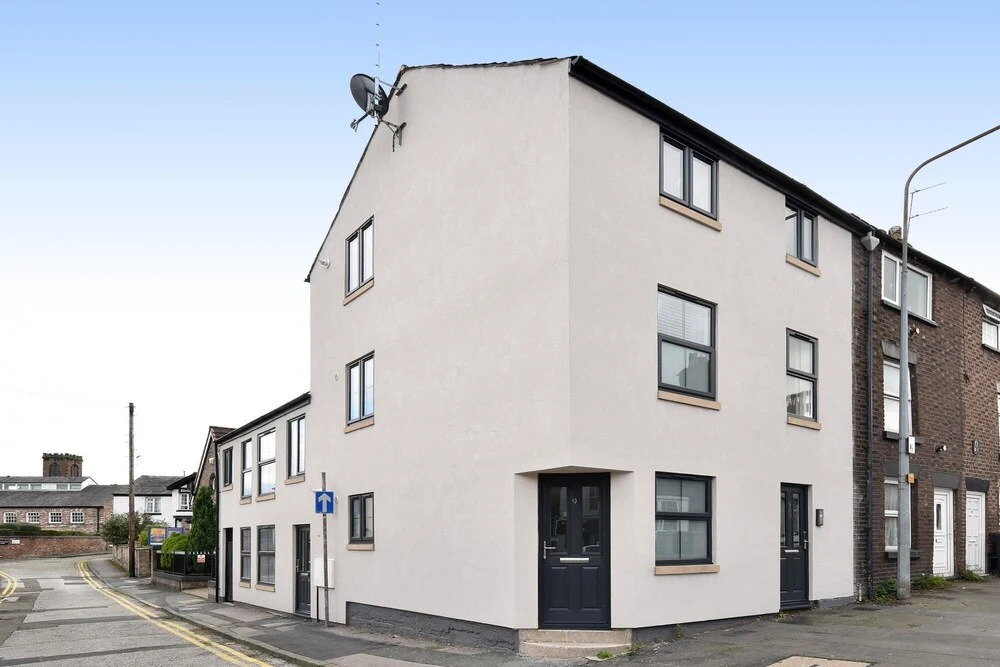 Chester Road Serviced Apartments — 4-Star Luxury Hotel in Macclesfield, United Kingdom
