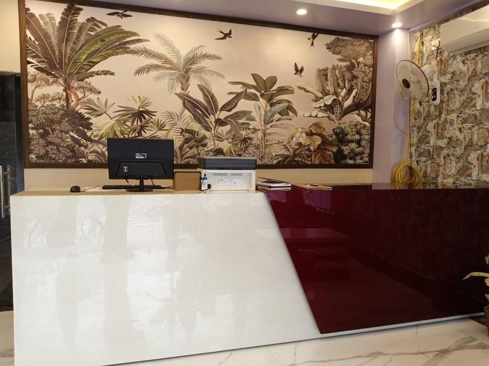 Hotel Plaza — hotel in Hugli
