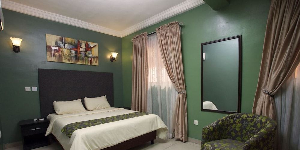 Furnishedquarters — Lagos — photo 4