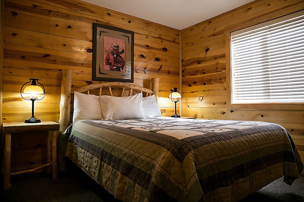Holy Smoke Resort - photo 12