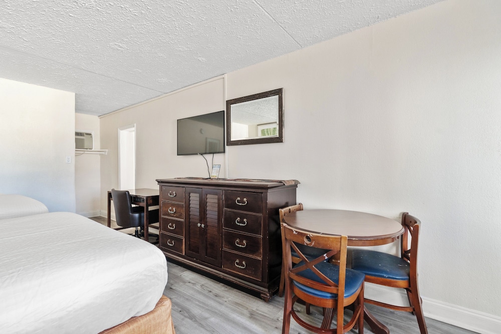Ocean 5 Hotel - photo 15