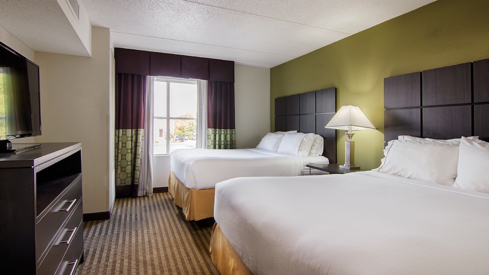 Holiday Inn Express Hotel & Suites Mooresville Lake Norman by IHG - photo 8