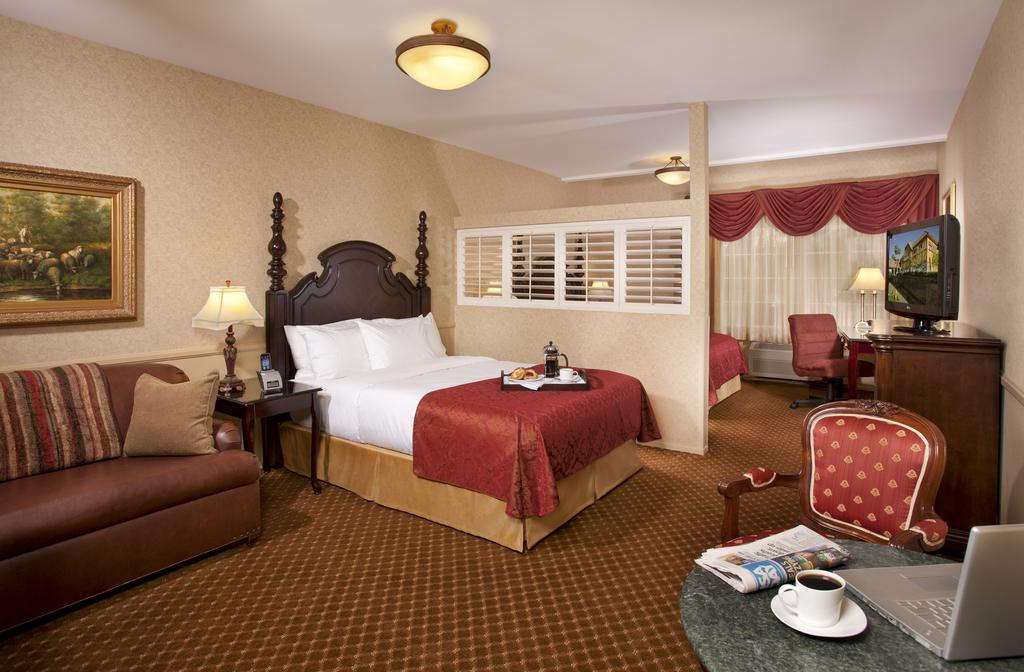Azure Hotel & Suites Trademark Collection by Wyndham - photo 14