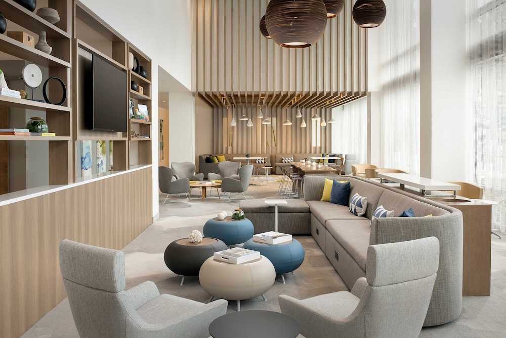 Element Orlando Universal Blvd. - photo 4