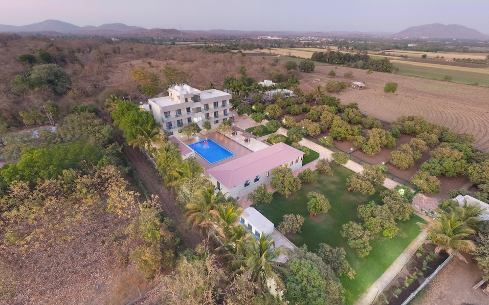 Anantam Resort in Mendarda, India