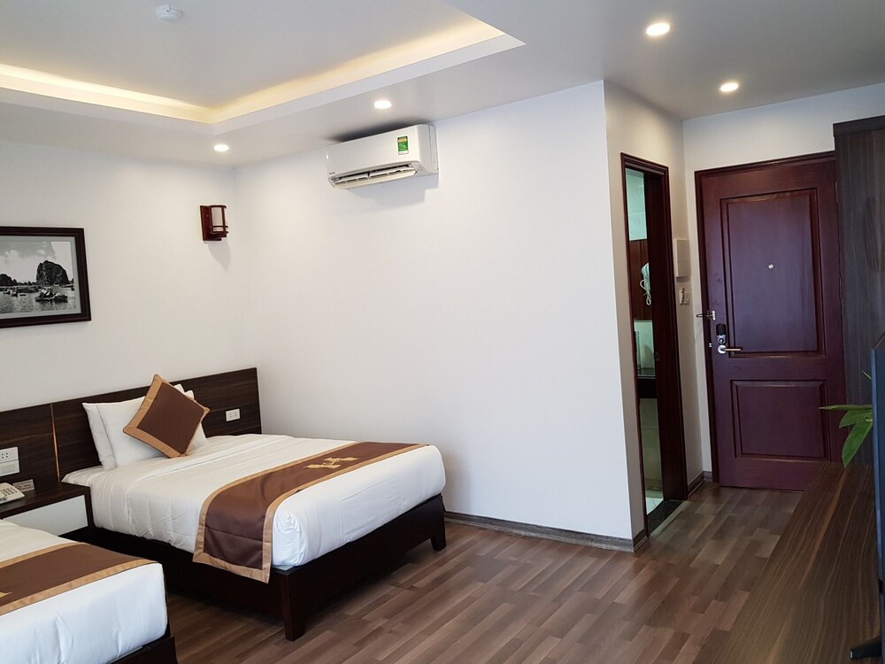Helenhalong Hotel - last minute hotel in Ha Long