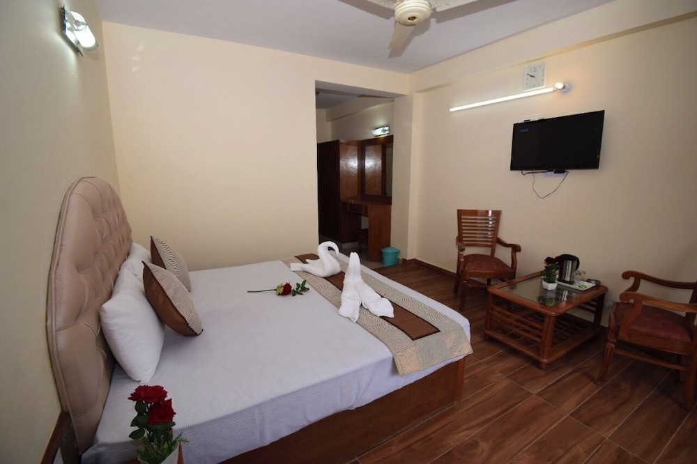 Chichoga Holiday Inn — Manali — photo 4