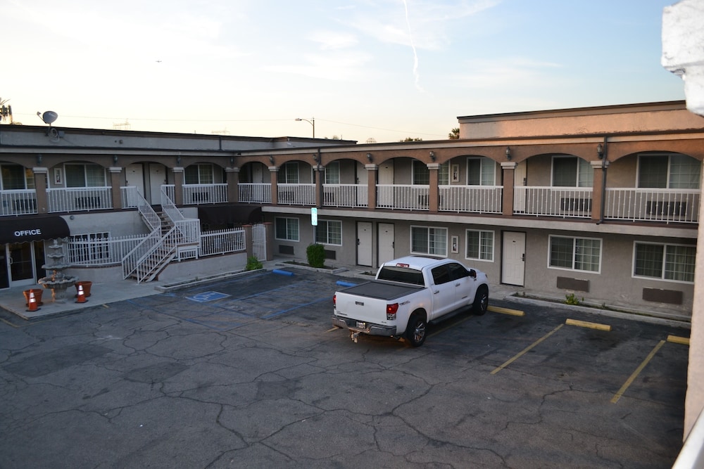 Bell Gardens Inn Los Angeles Bell Gardens - photo 19