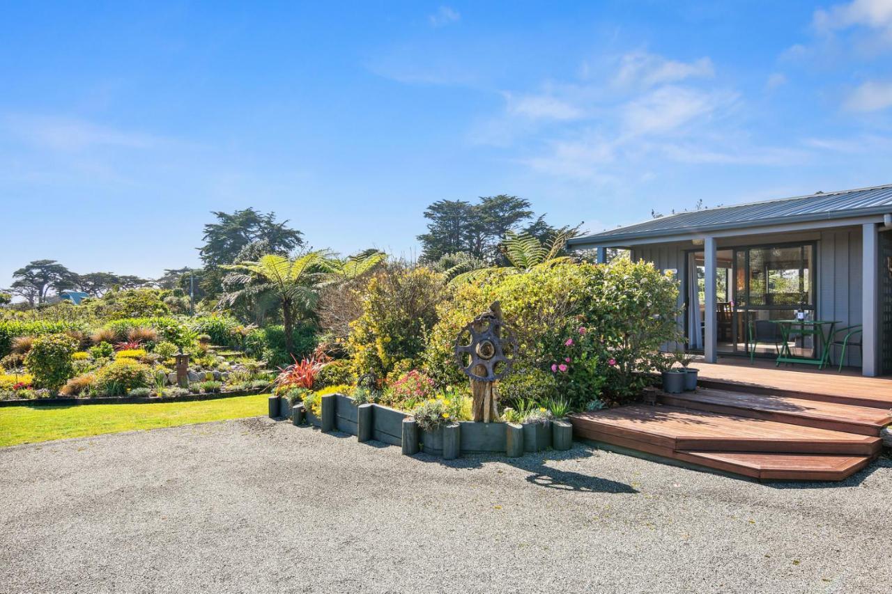 Upepo The Garden Room Cape Foulwind Studio in Westport, New Zealand