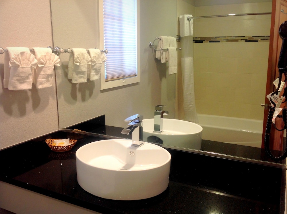 FairBridge Inn & Suites Merced Gateway to Yosemite - photo 19