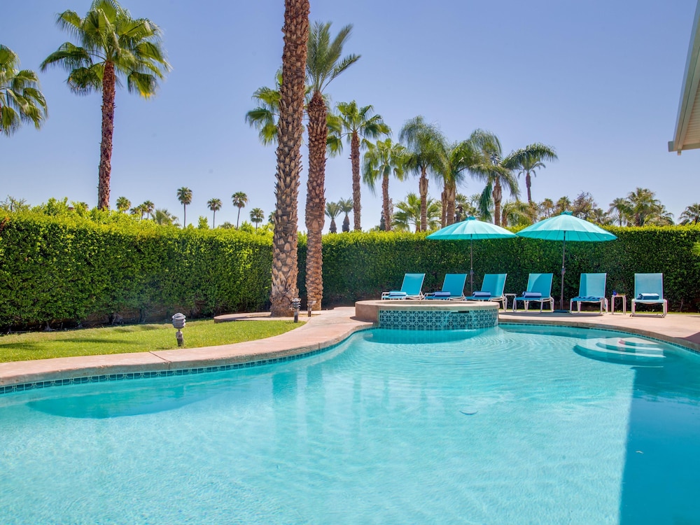Lions Gate Estate Holiday home 4 — 4-Star Luxury Hotel in Palm Springs, United States
