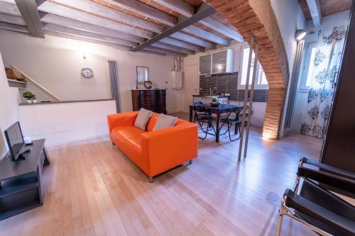Realkasa Schiavonia Studio — 4-Star Luxury Hotel in Bologna, Italy