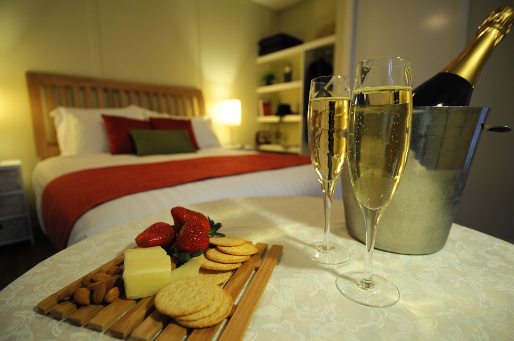 Gisborne Peak Winery Cottages — Gisborne — photo 2