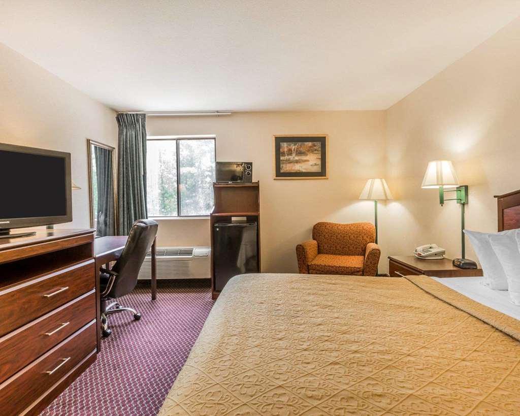 Quality Inn Pell City I 20 exit 158 - photo 11