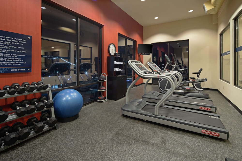 Hampton Inn & Suites Bremerton - photo 28
