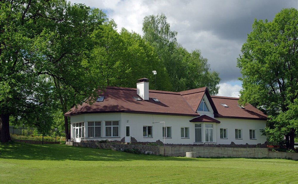 Hotel Vishnevyi Sad in Istra, Russia