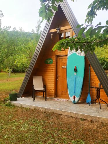 Moonlight & Starlight lodges - carbon neutral hotel in Orasac