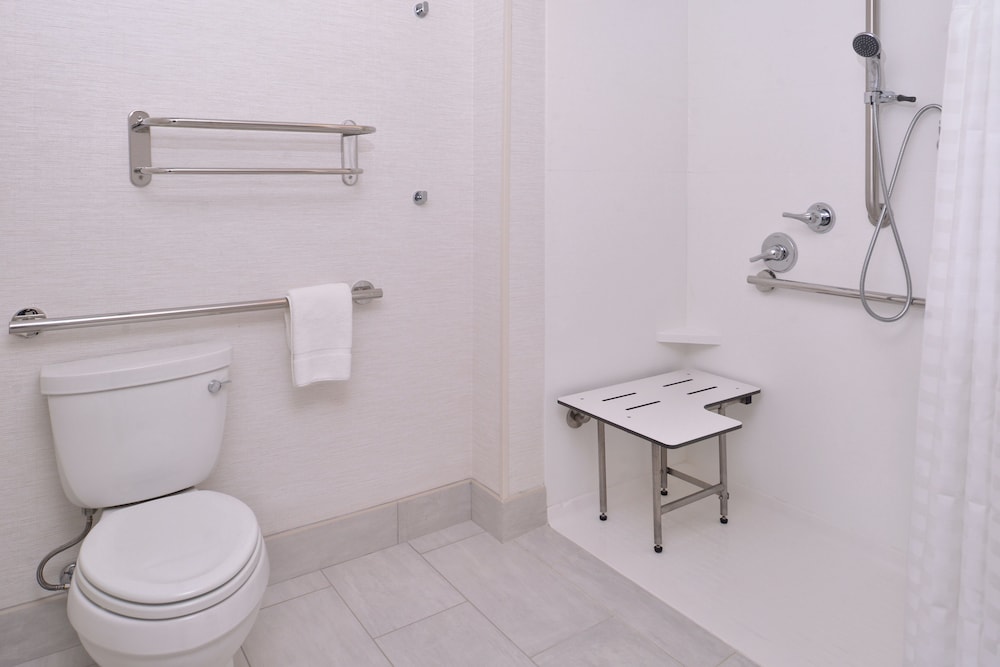 Homewood Suites by Hilton Des Moines Airport - photo 36