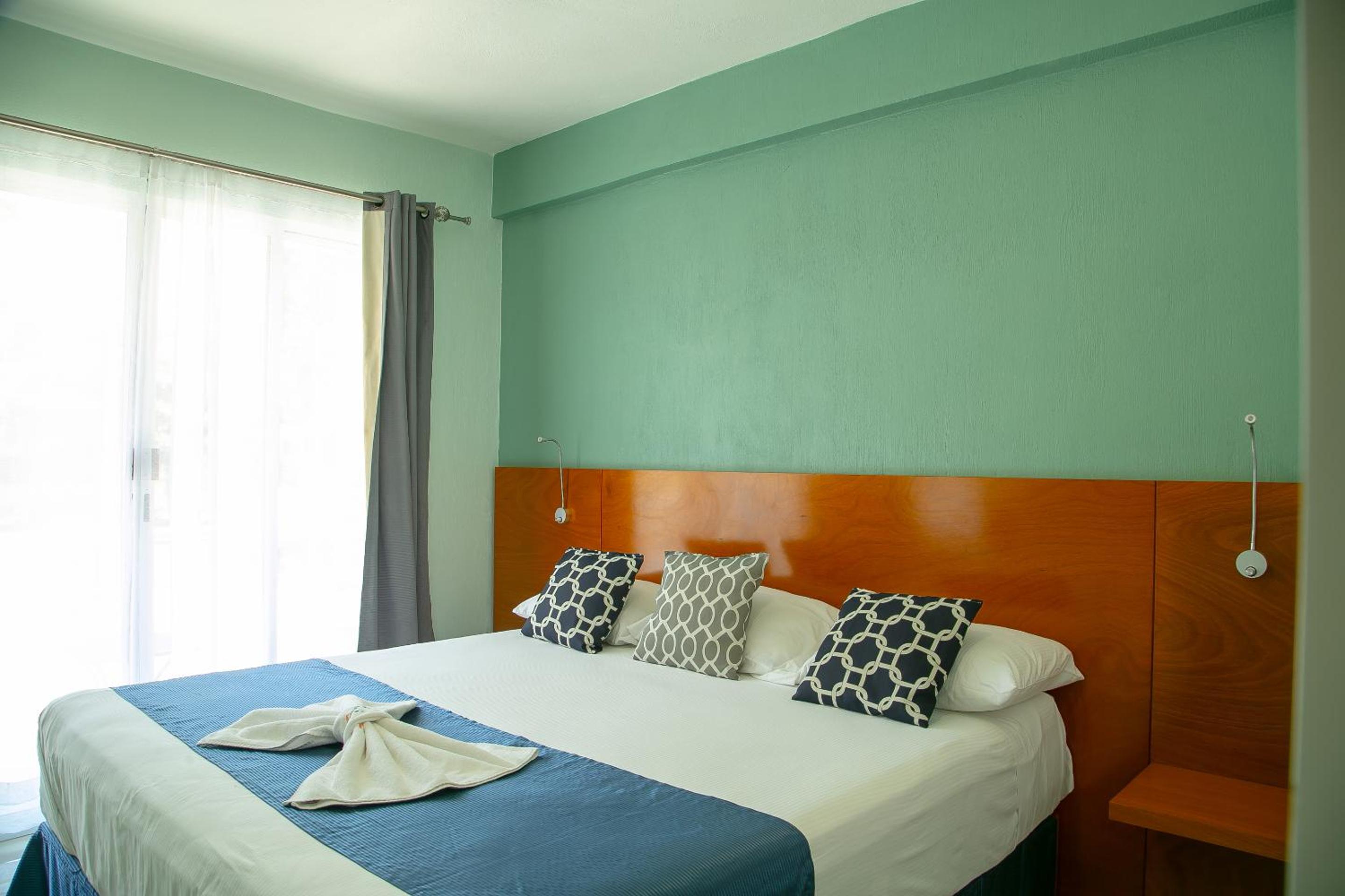 Relax Inn Suites