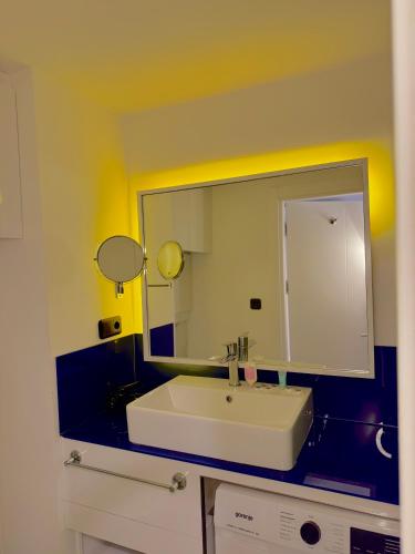 Batumi aparthotel Orbi city sea View